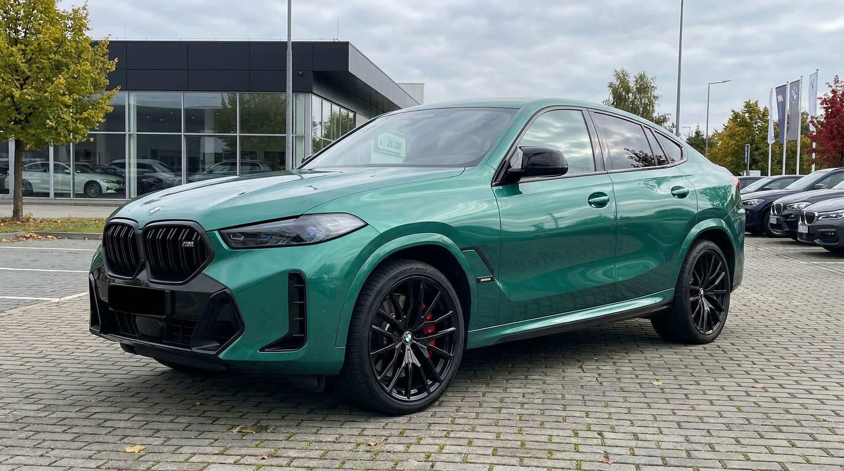 BMW X6 · Benzyna 381 KM