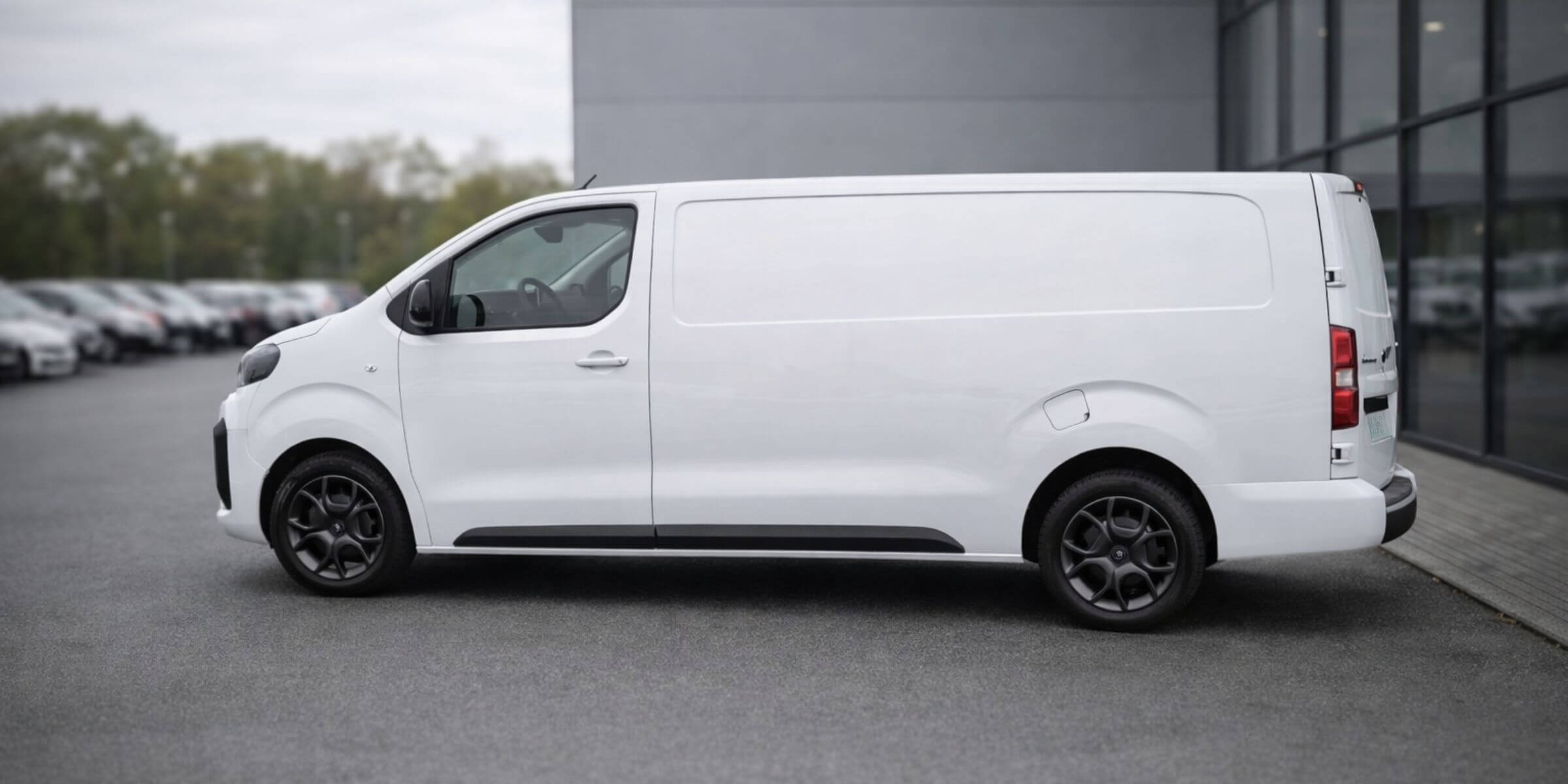 Citroën Jumpy 2.0 BlueHDI 144KM Brygadowy – zdjęcie 2