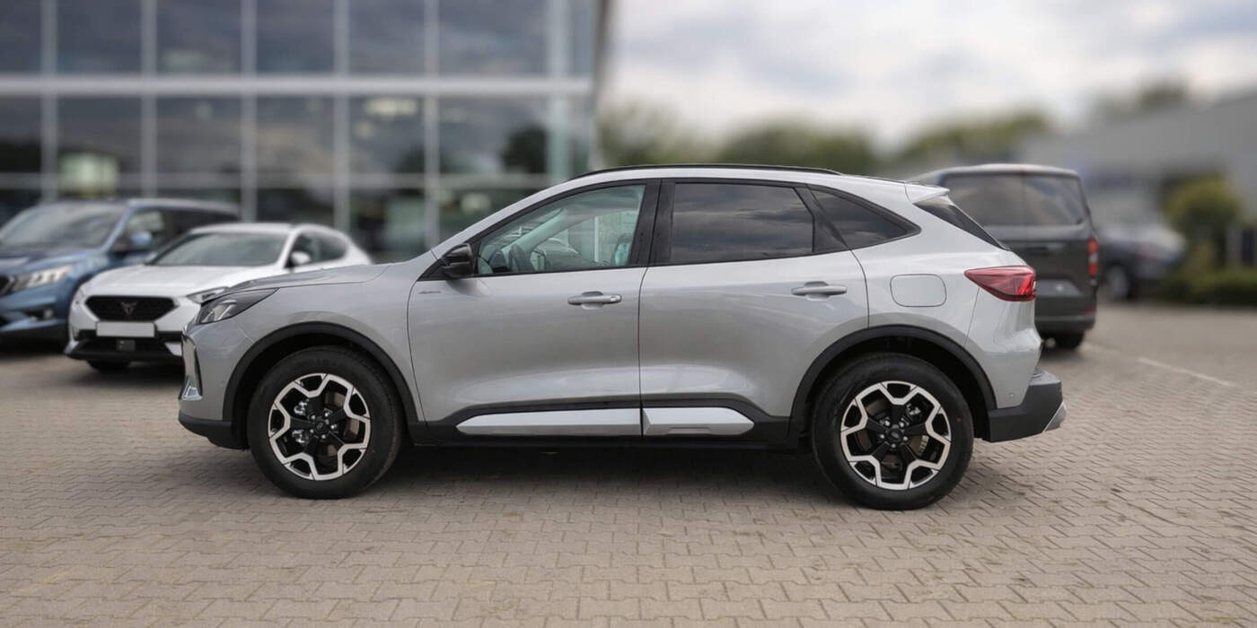 Ford Kuga 2.5 FHEV 180 KM – zdjęcie 2