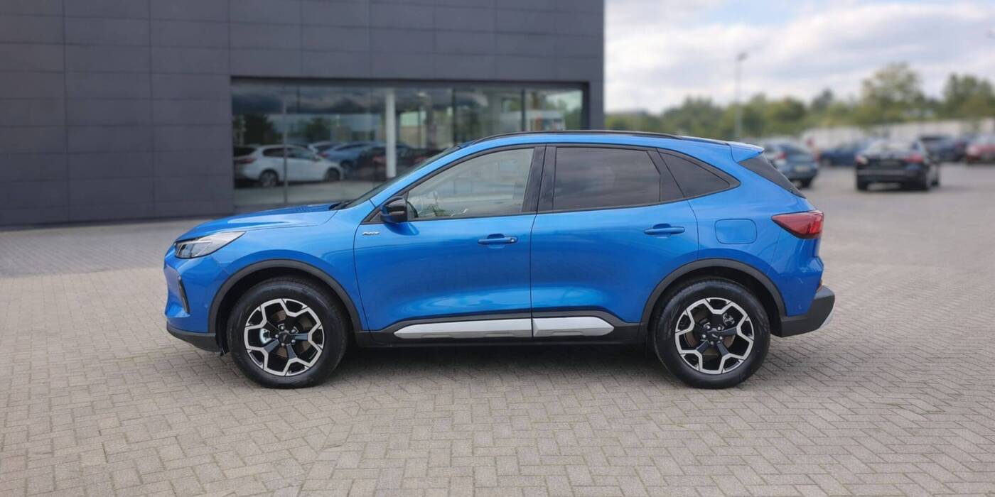 Ford Kuga 2.5 FHEV 180 KM – zdjęcie 4