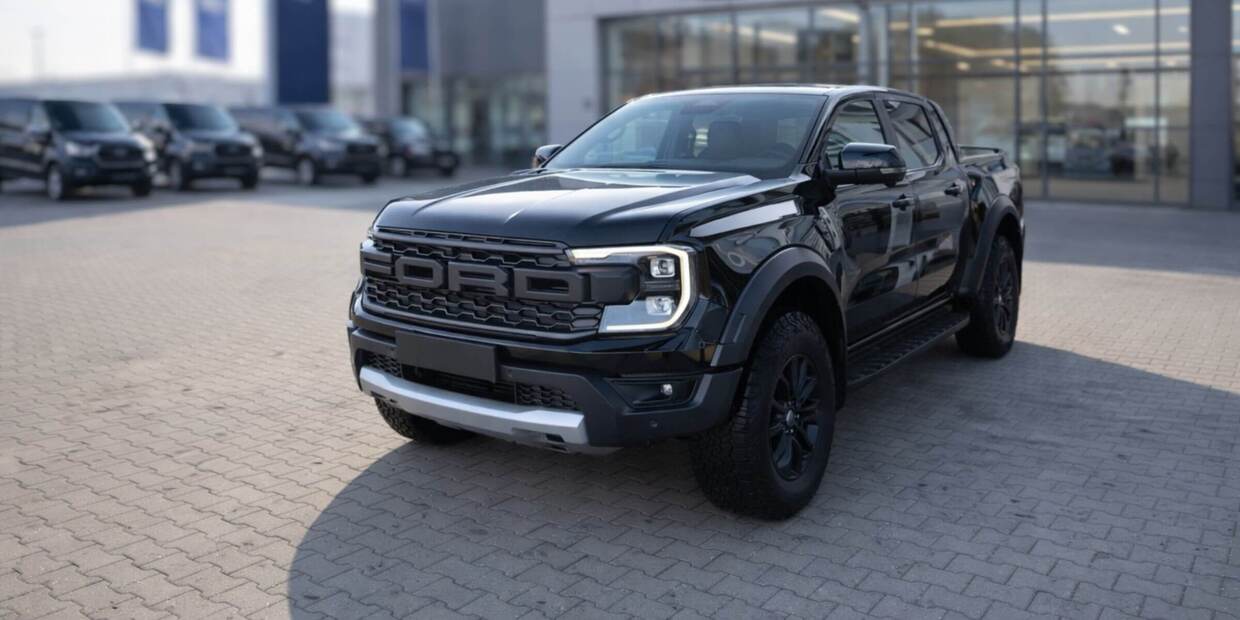 Ford Ranger – widok z tyłu i prawego boku