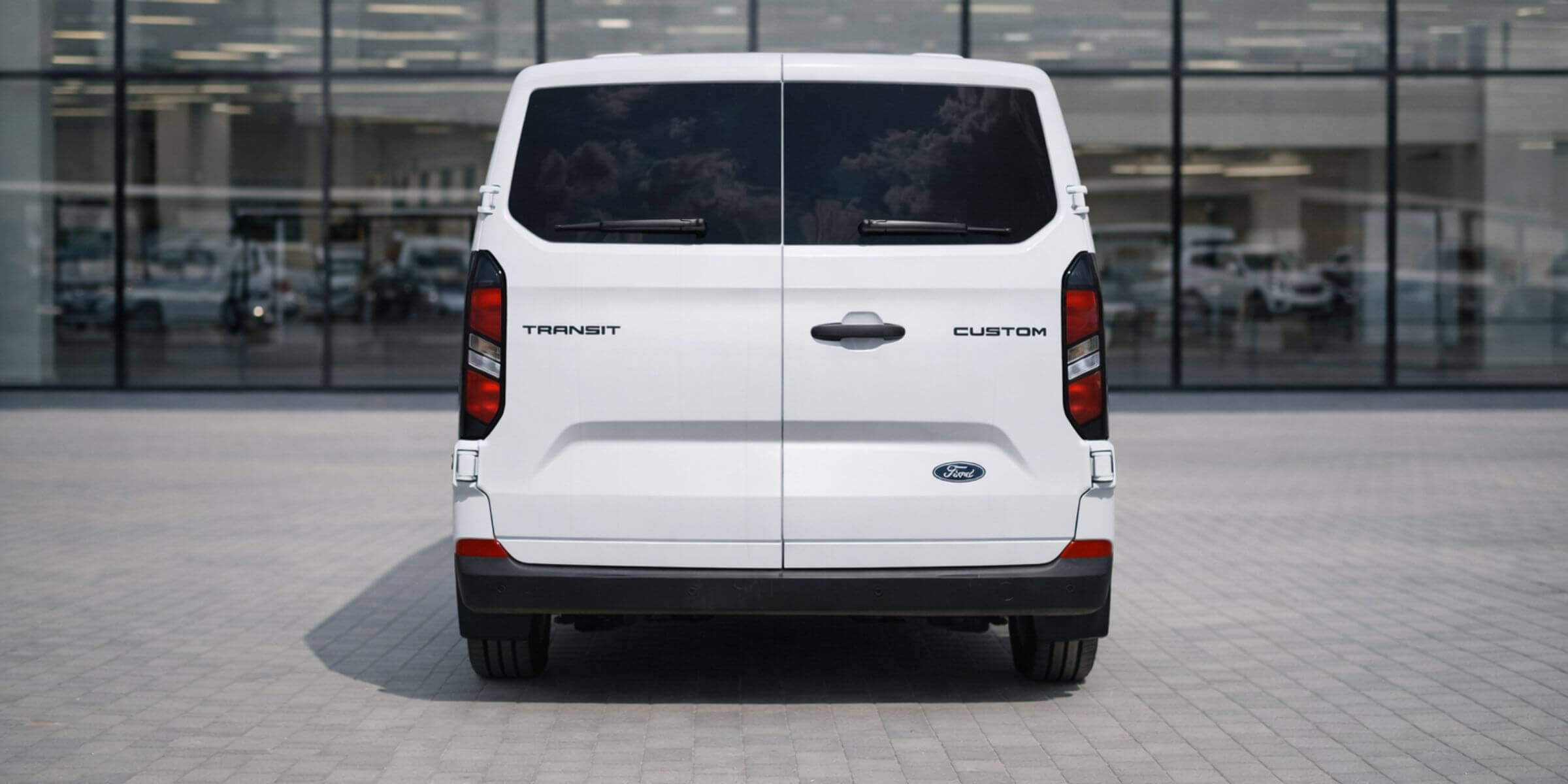 Ford Transit Custom 2.0 EcoBlue 136KM L2 – zdjęcie 4