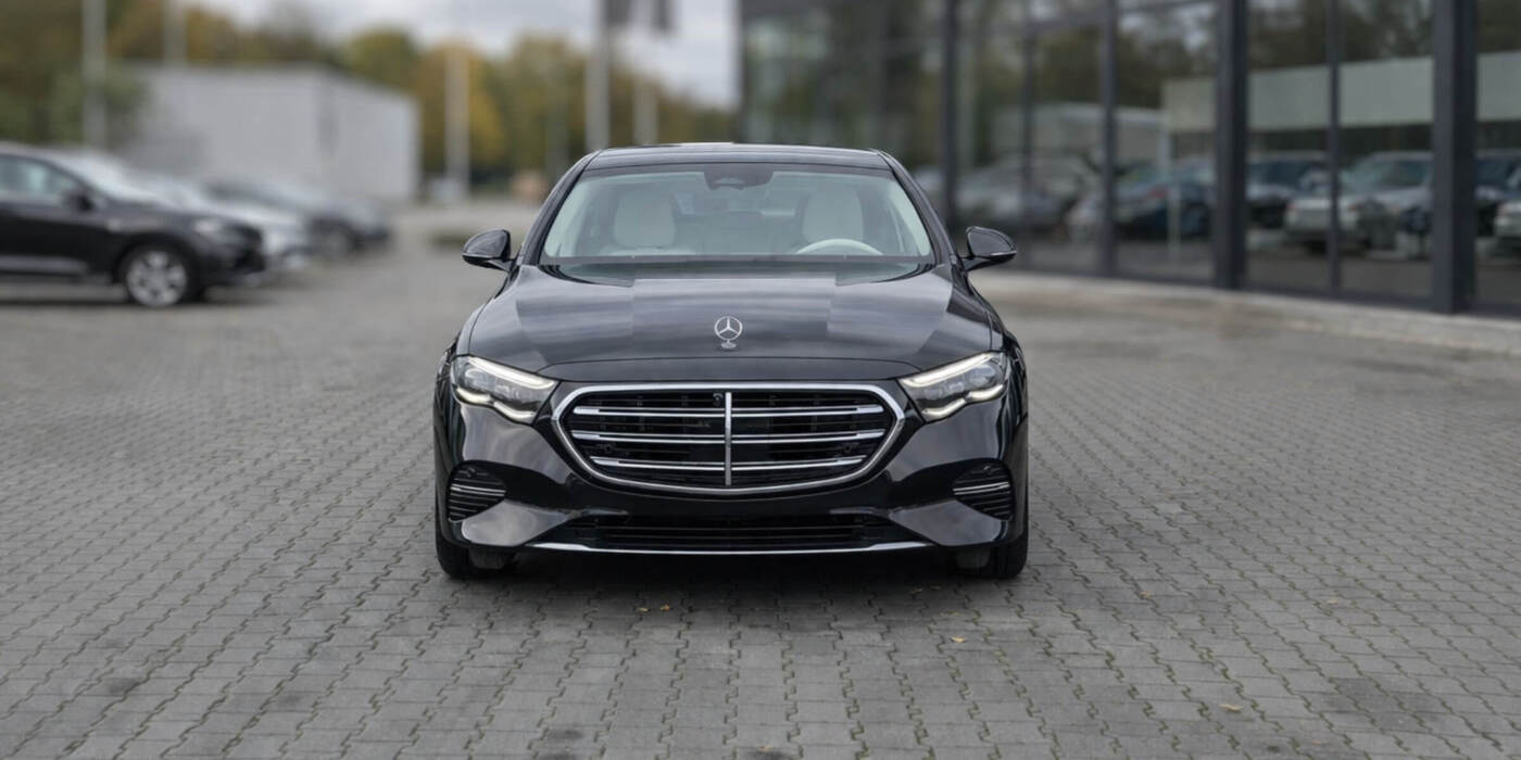 Mercedes-Benz E-Klasa 220d AMG Line – zdjęcie 2