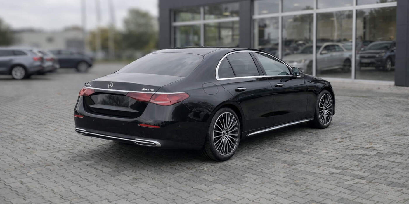 Mercedes-Benz E-Klasa 220d AMG Line – zdjęcie 3