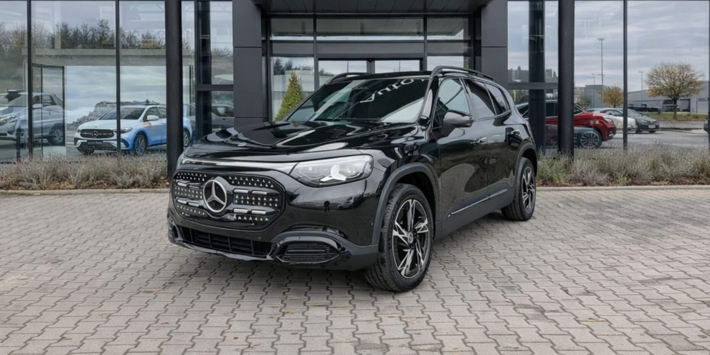 Mercedes-Benz GLB – Klapa otwierana bezdotykowo