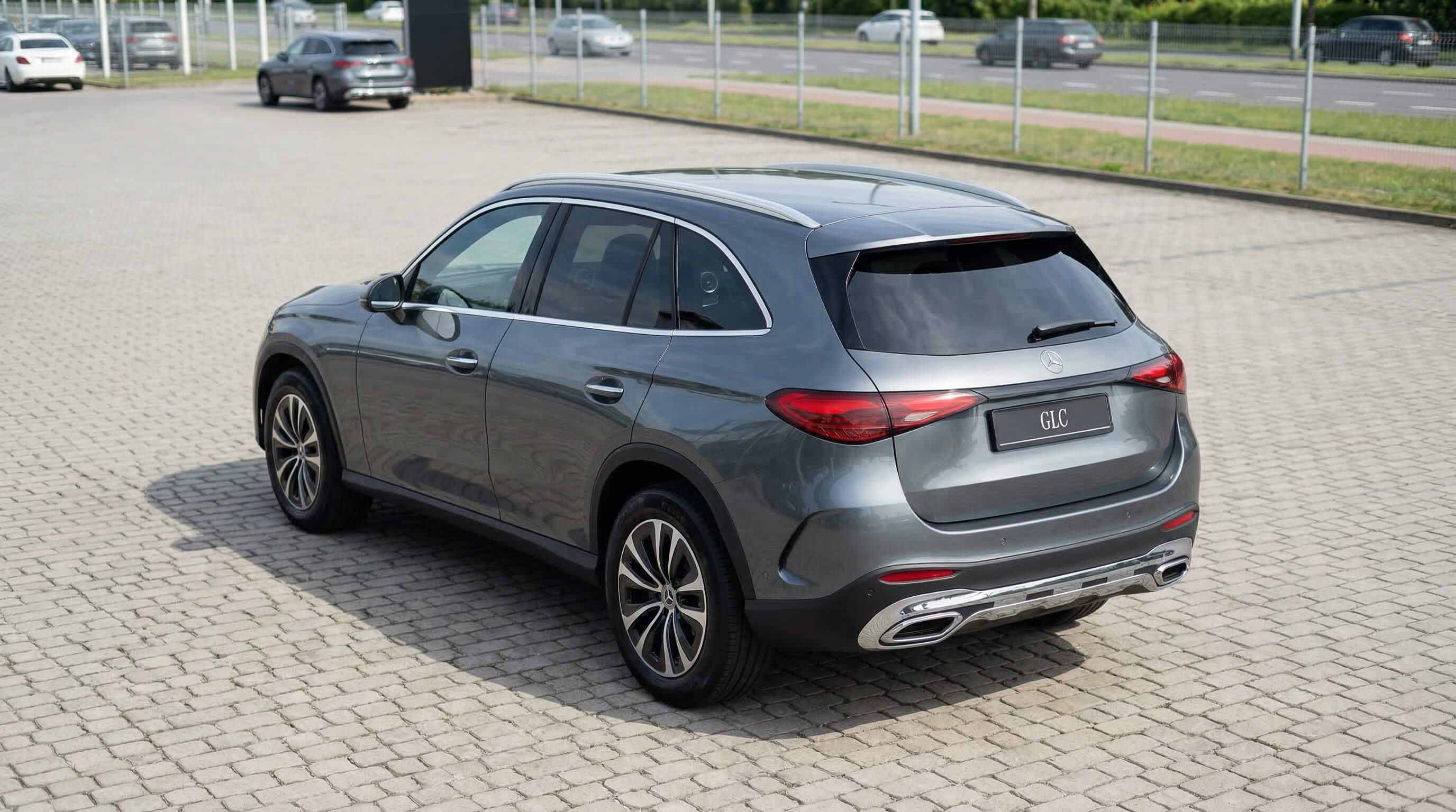 Mercedes-Benz GLC 200 AMG Line – zdjęcie 4
