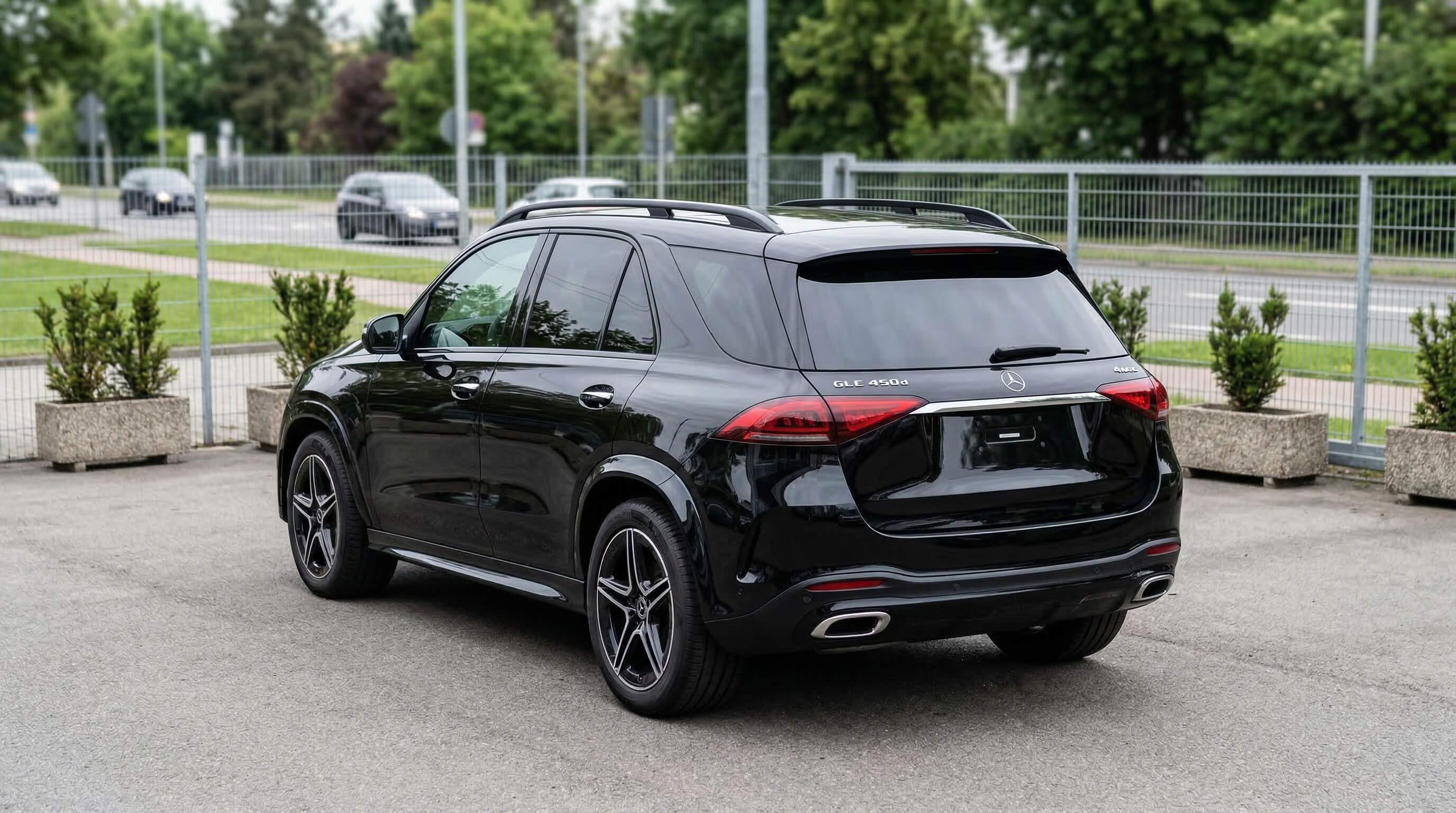 Mercedes-Benz GLE 300d AMG Line – zdjęcie 3