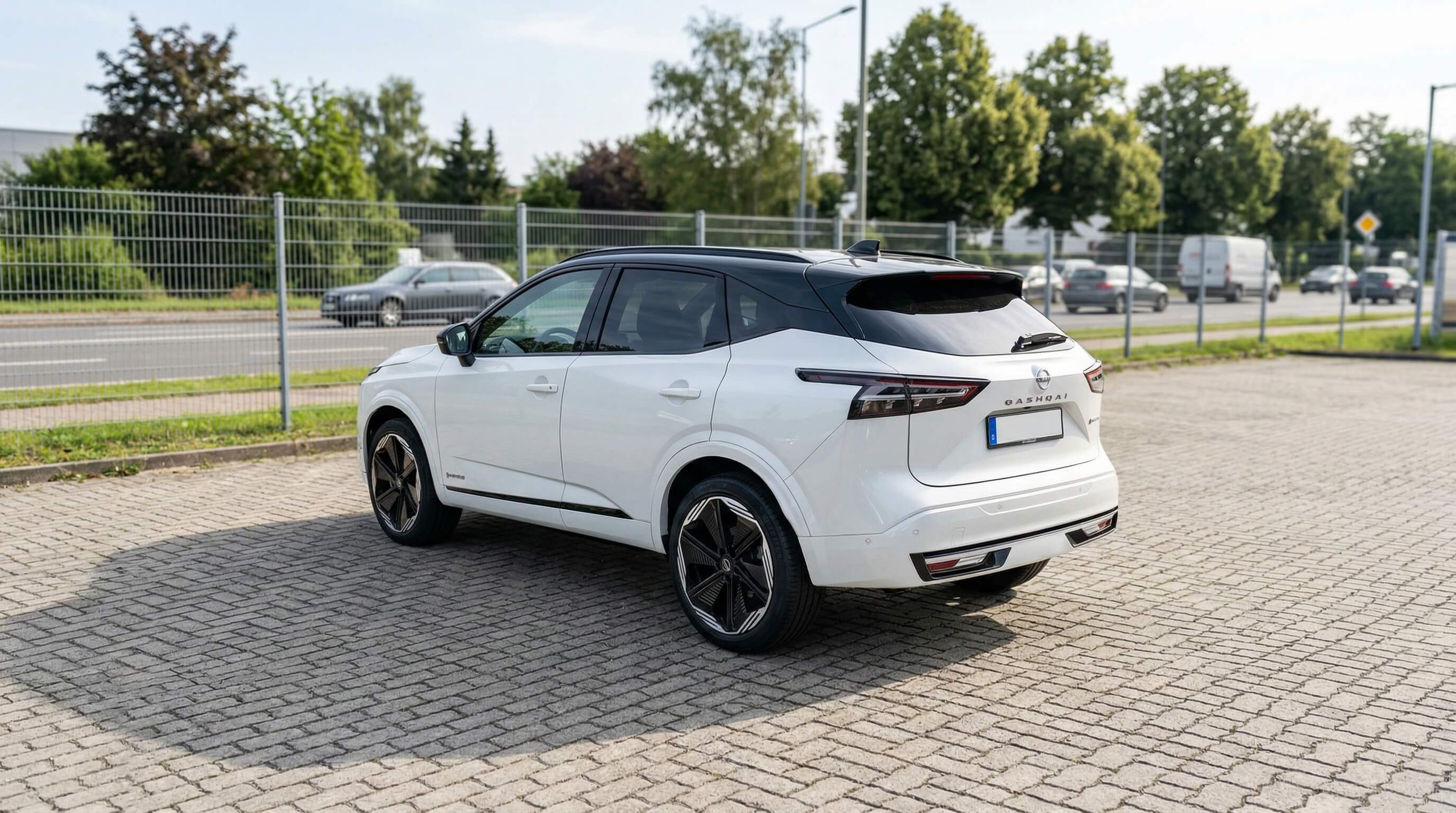 Nissan Qashqai 1.3 158KM N-DESIGN – zdjęcie 2