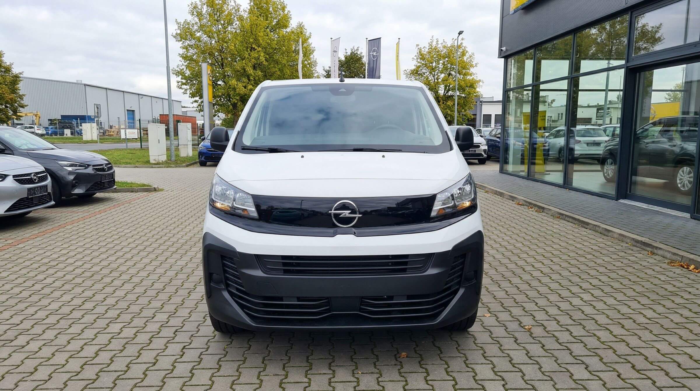 Opel Vivaro 2.0 144KM MT6 L2 – zdjęcie 2