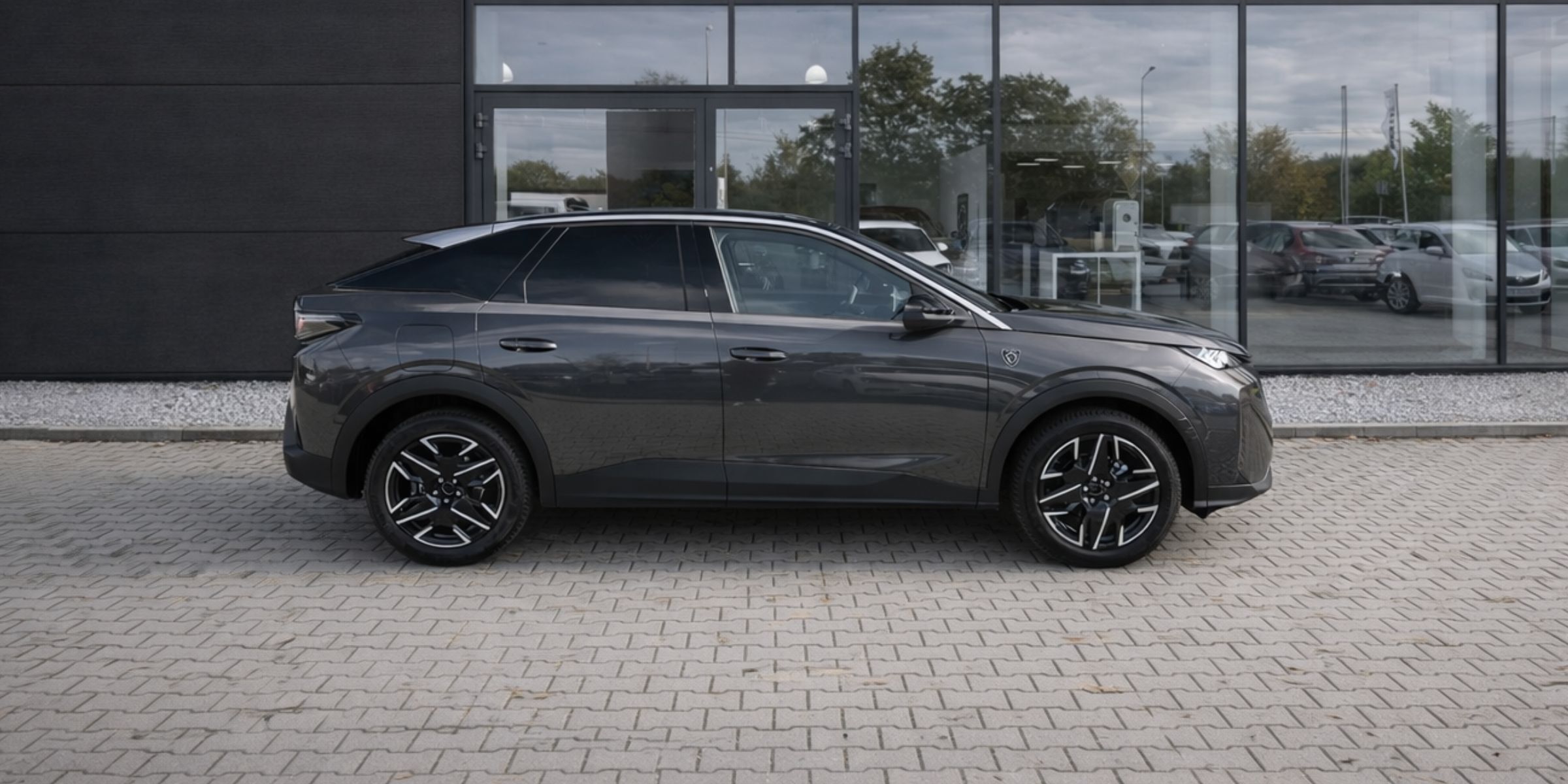 Peugeot 3008 GT Hybrid 145KM – zdjęcie 3