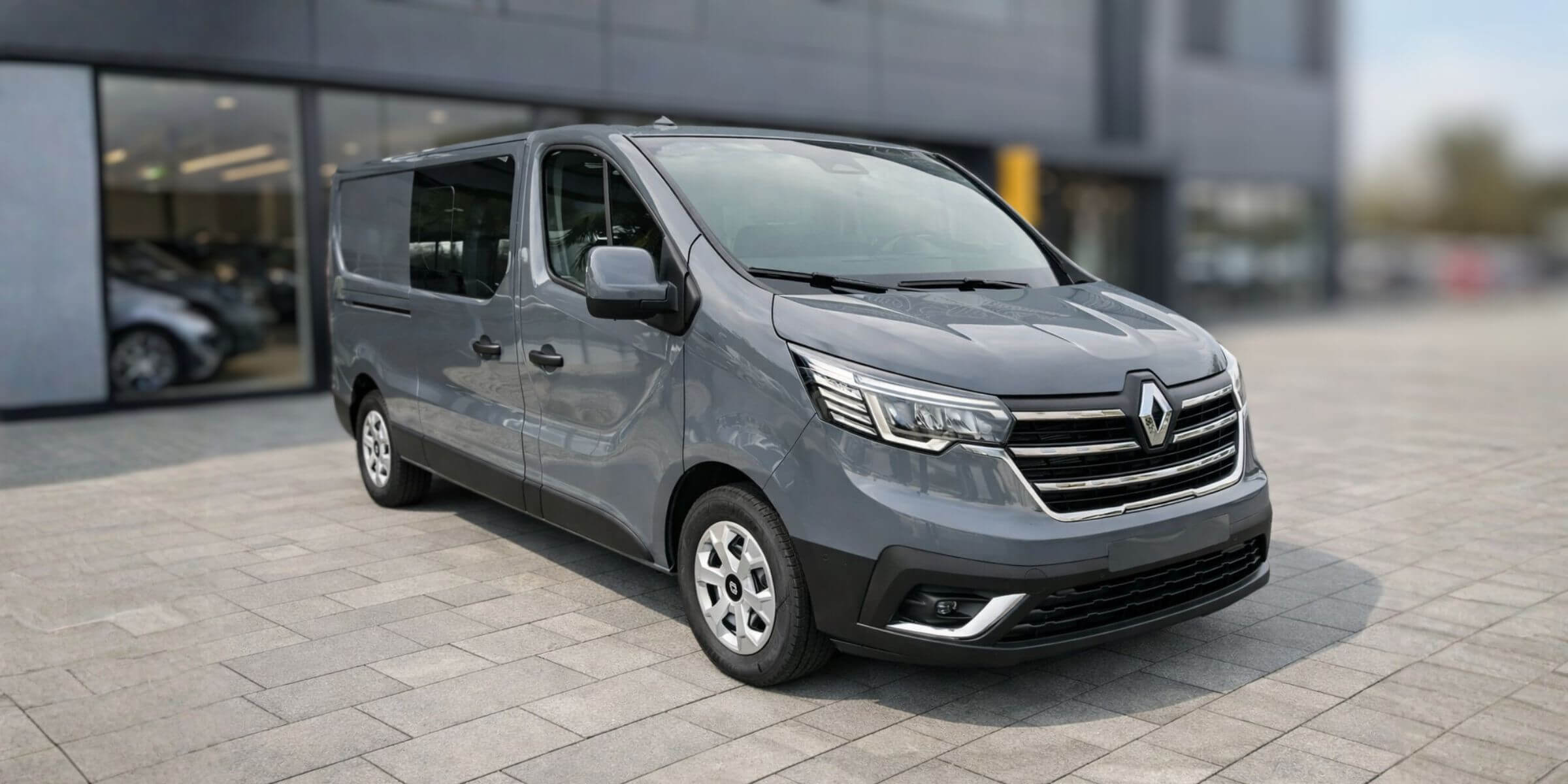 Renault Trafic 2.0 130KM L2H1 Brygadowy – zdjęcie 2