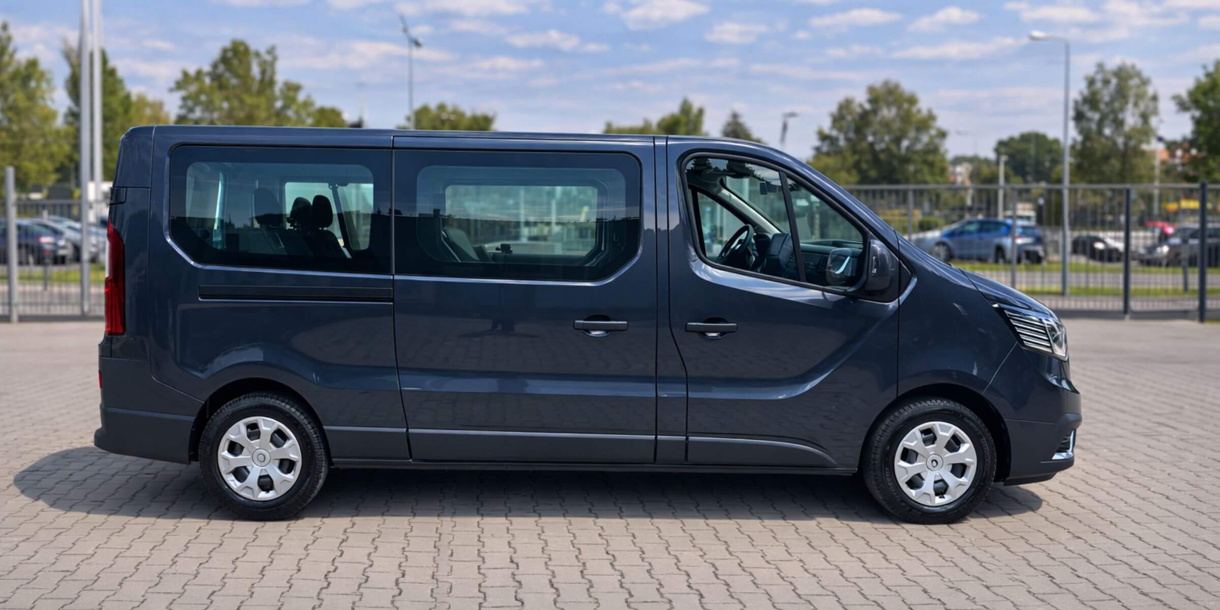 Renault Trafic Grand EQUILIBRE Combi – zdjęcie 3