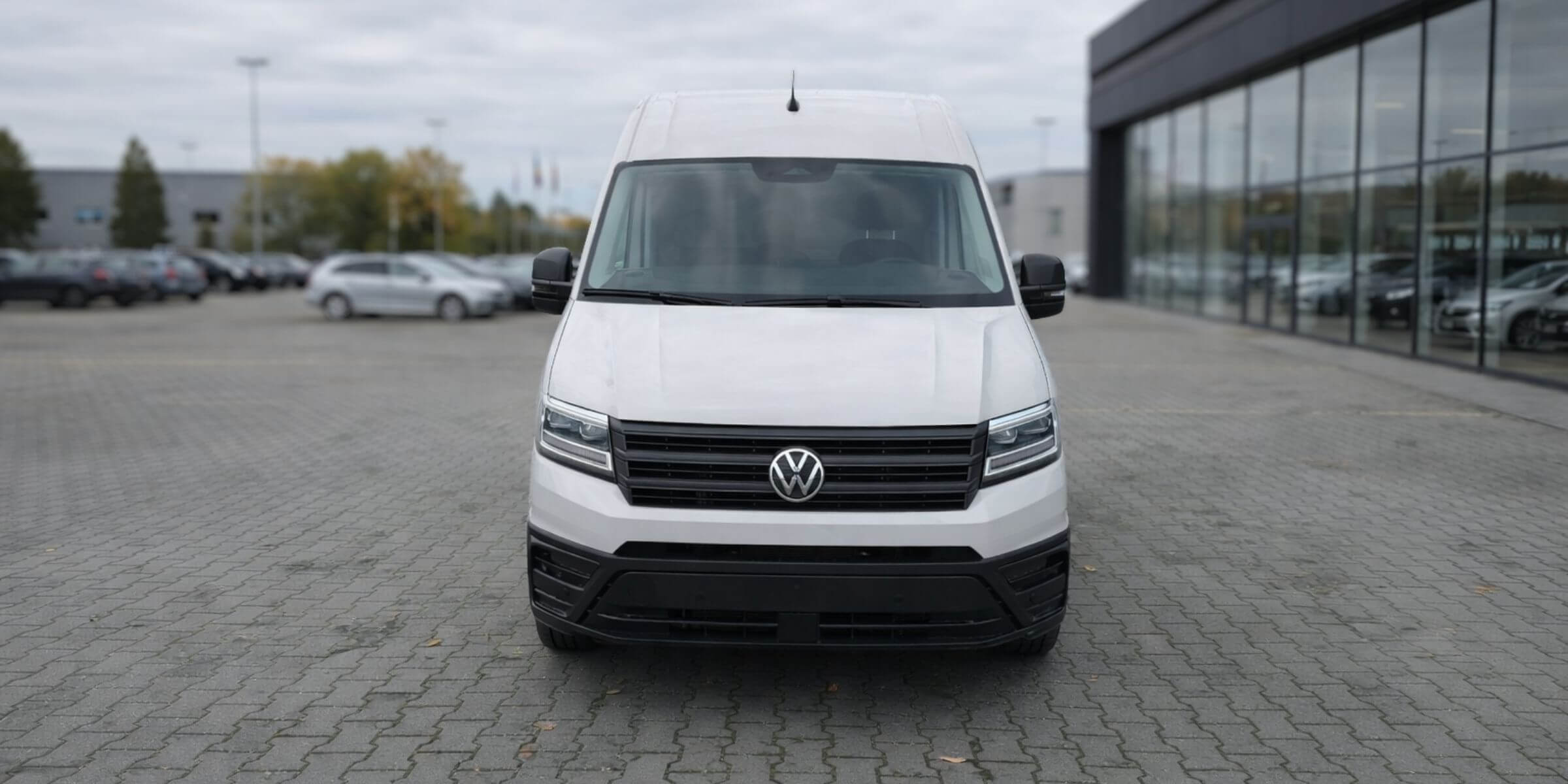 Volkswagen Crafter Furgon L3H3 – zdjęcie 2