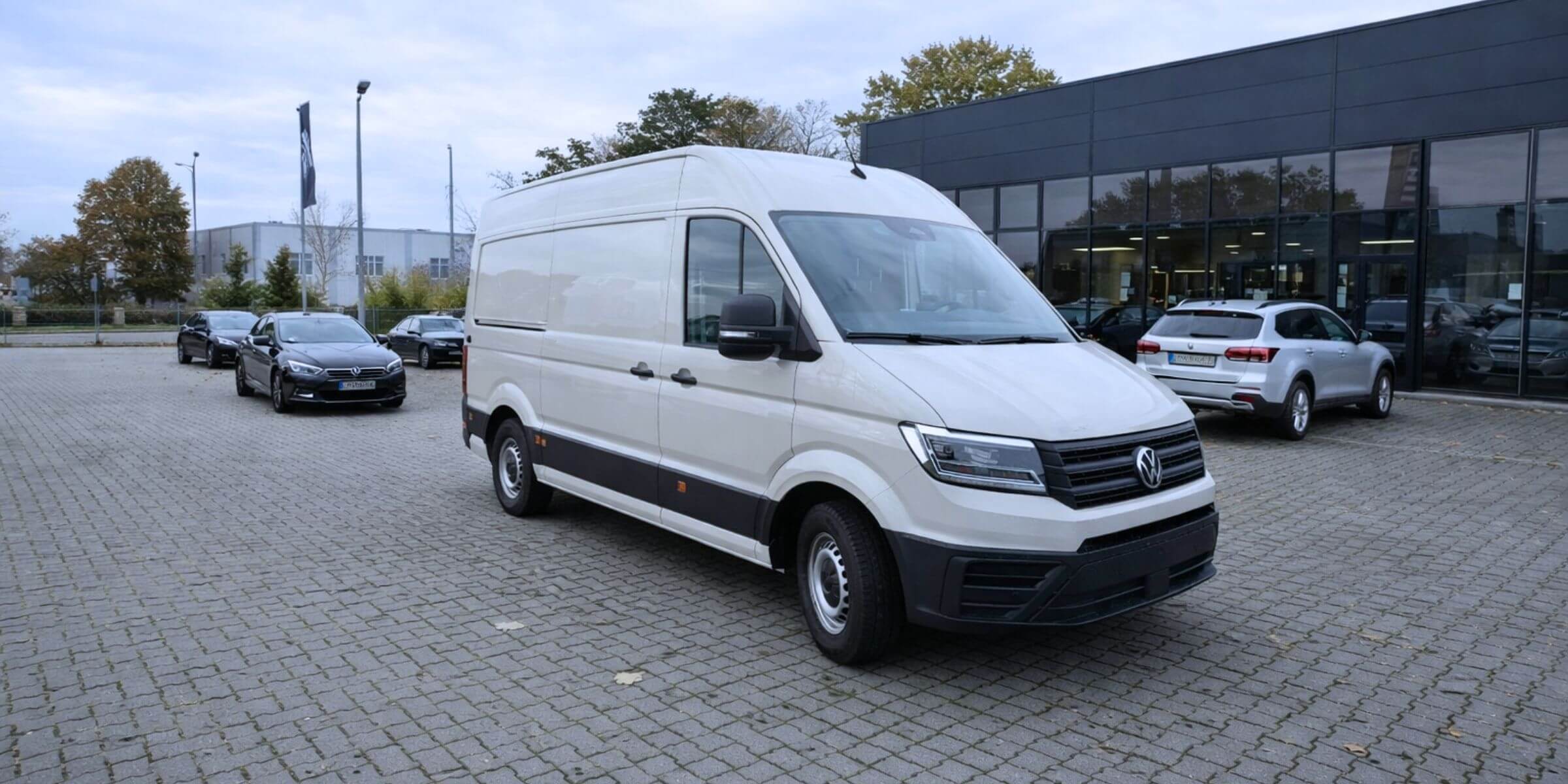 Volkswagen Crafter Furgon L3H3 – zdjęcie 3
