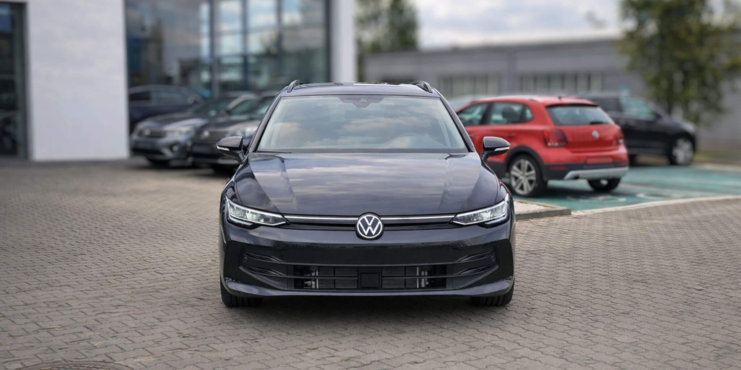 Volkswagen Golf Variant Life – zdjęcie 2