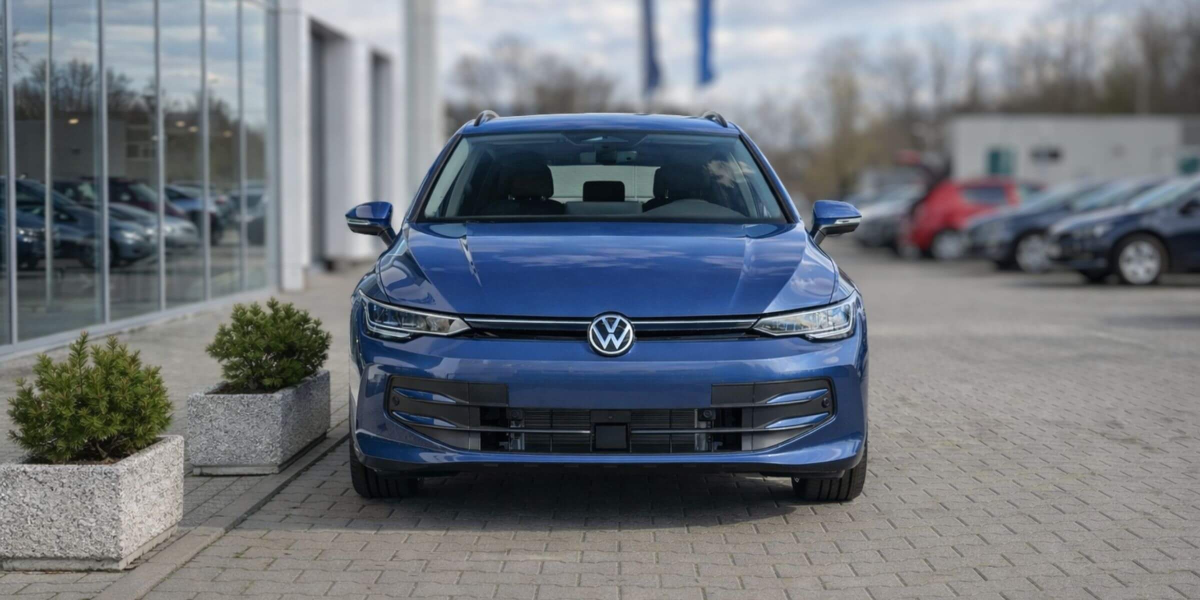 Volkswagen Golf Variant Life – zdjęcie 2