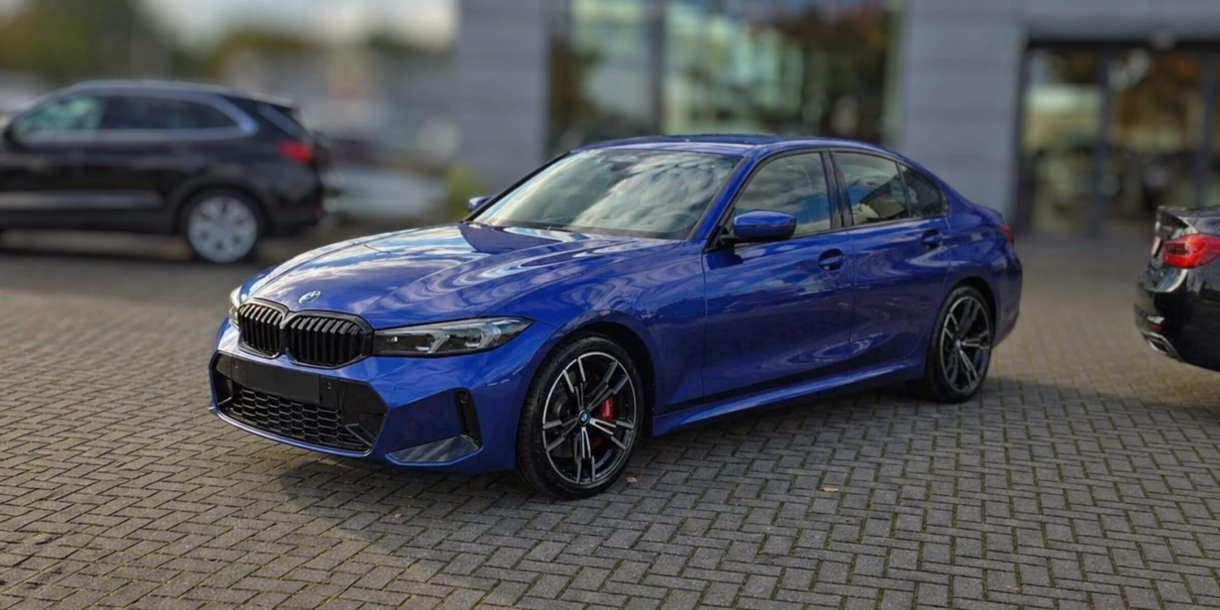 BMW 3 Series – widok z przodu i prawego boku