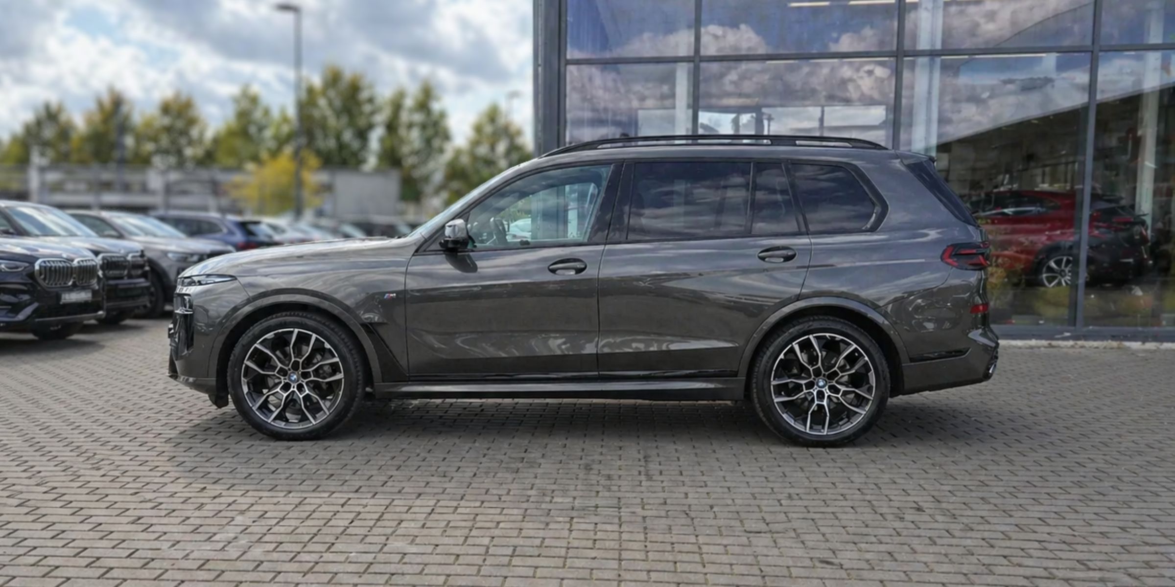 BMW X7 40d Msport Pro – zdjęcie 4