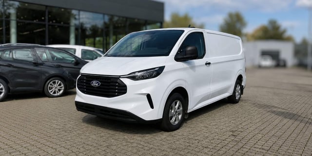 Ford Transit Custom Furgon L2 3-os.