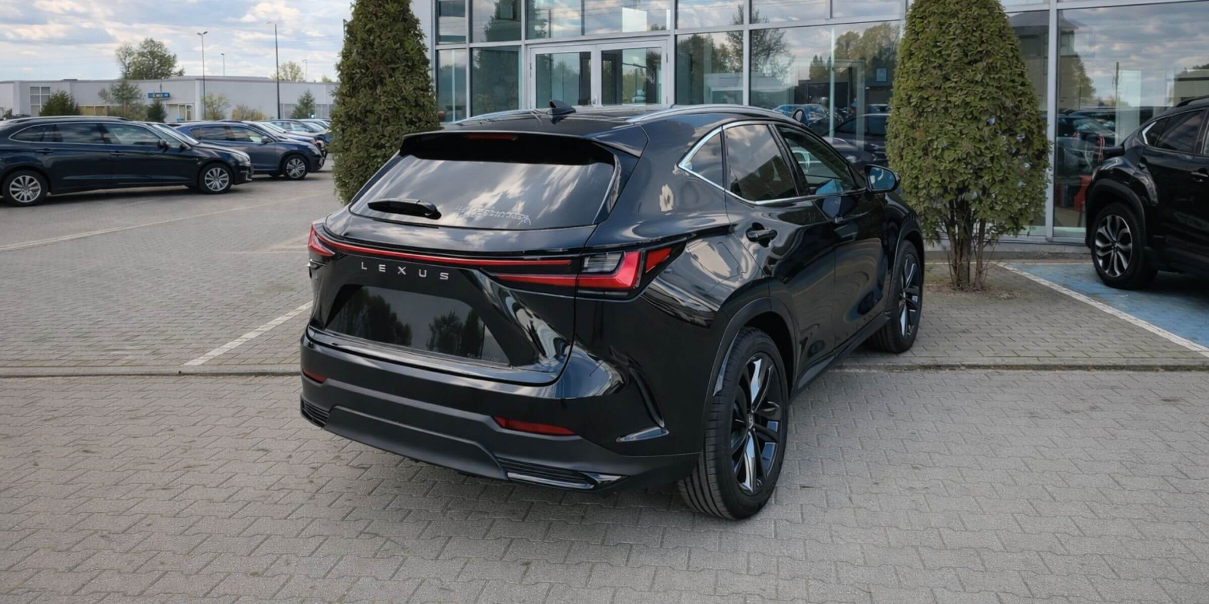 Lexus NX 350h – zdjęcie 4