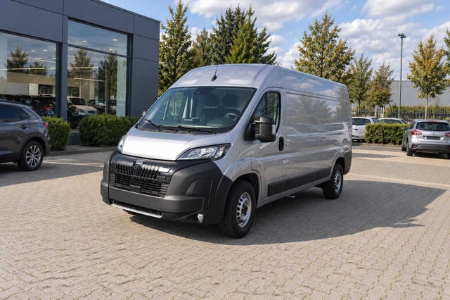Peugeot Boxer Furgon L3H2 3-os.