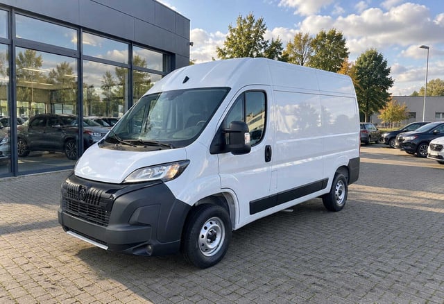 Peugeot Boxer Furgon L2H2 3-os.