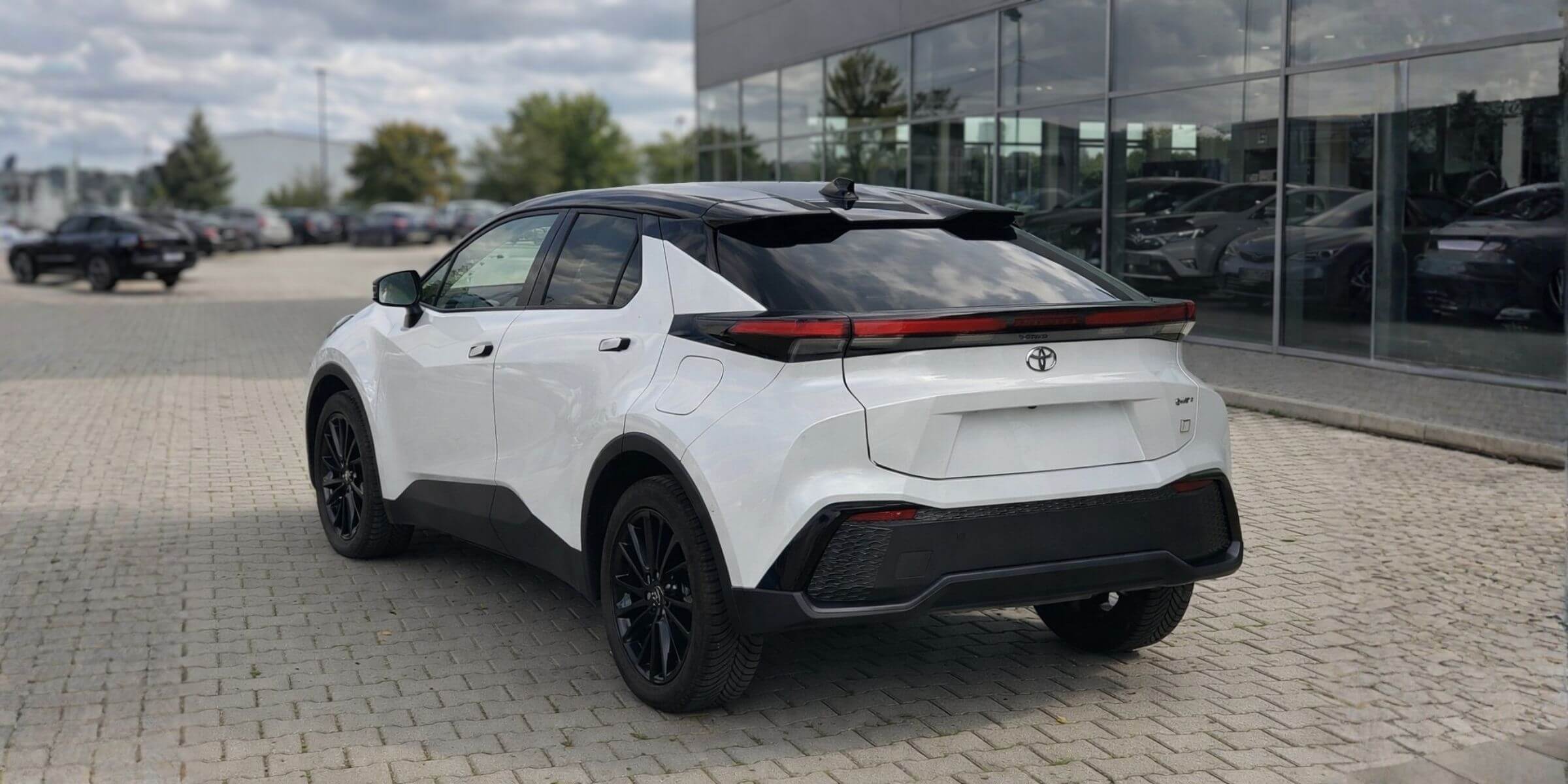 Toyota C-HR GR SPORT – zdjęcie 2