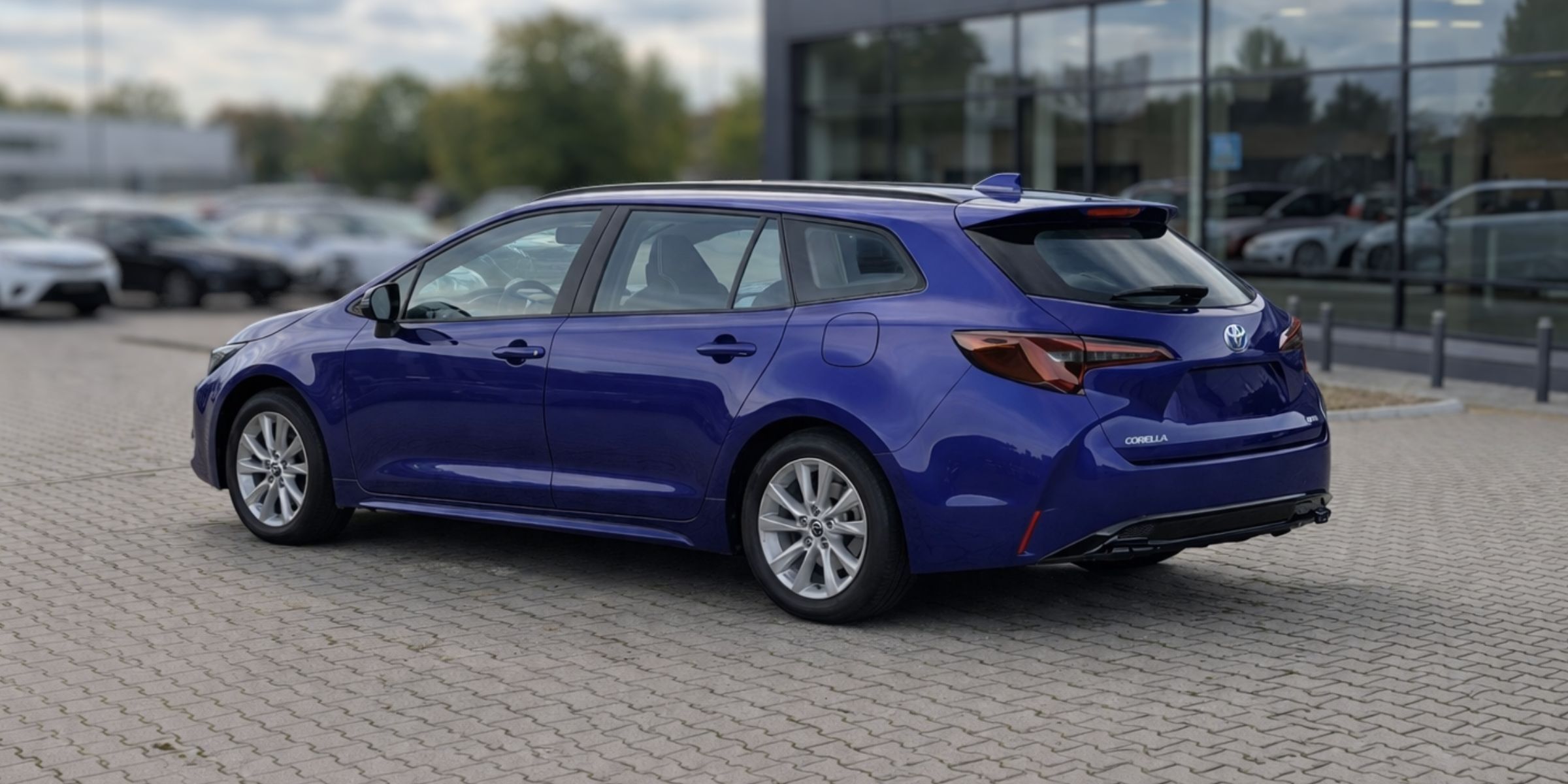 Toyota Corolla 1.8 Hybrid Comfort – zdjęcie 2