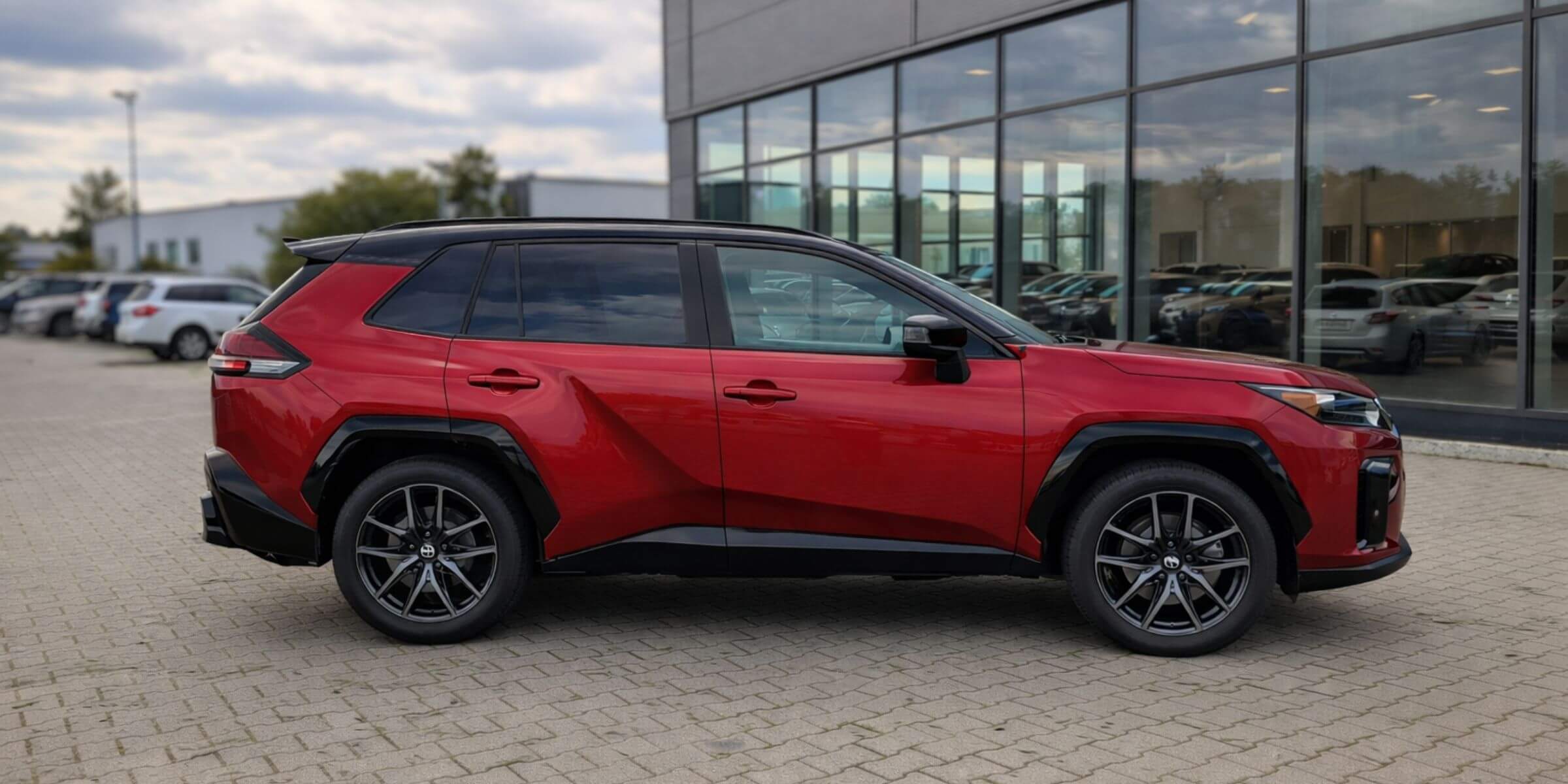 Toyota RAV4 GR Sport – zdjęcie 4