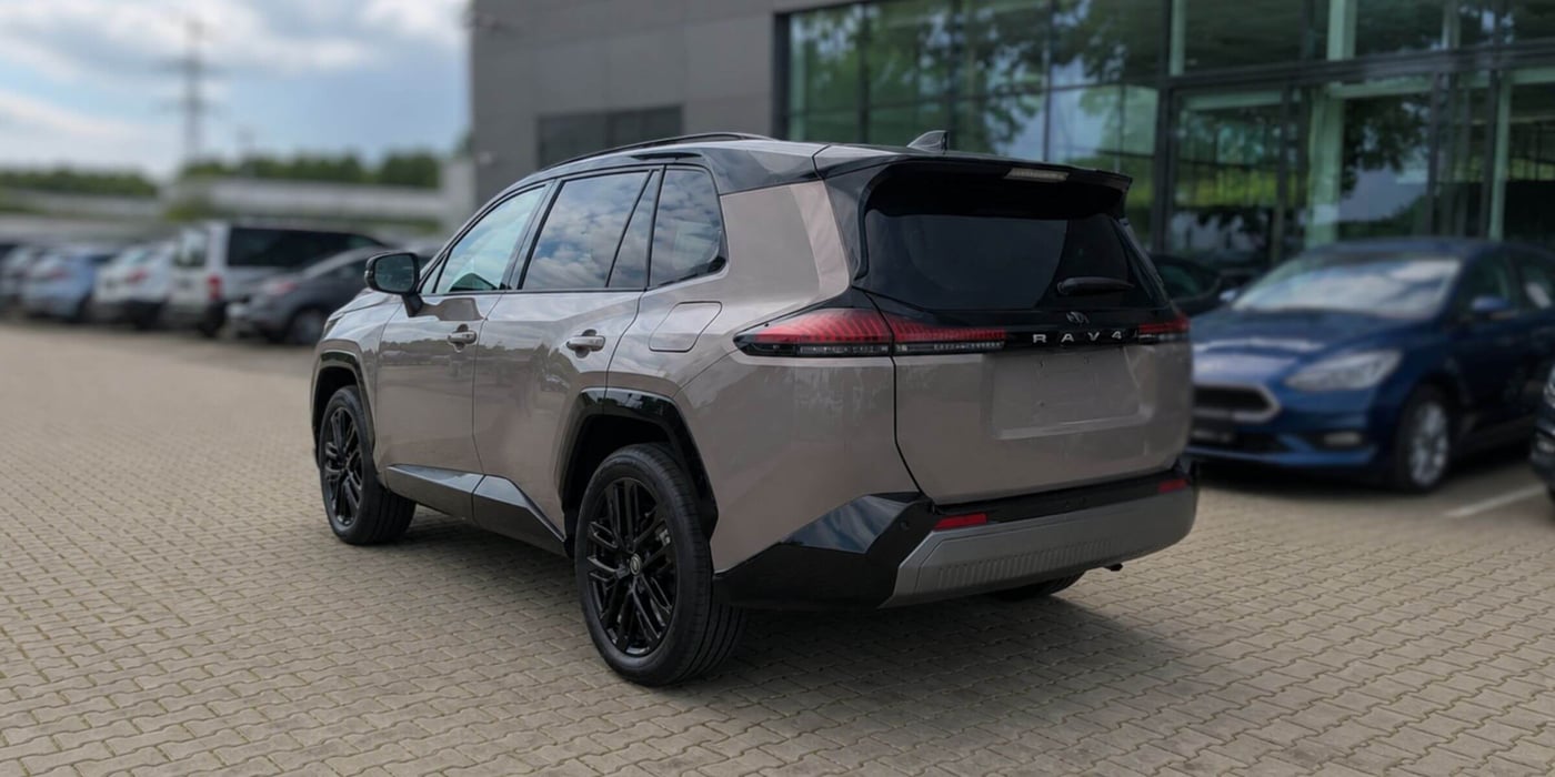 Toyota RAV4 2.5 Hybrid 185KM 2WD – zdjęcie 2