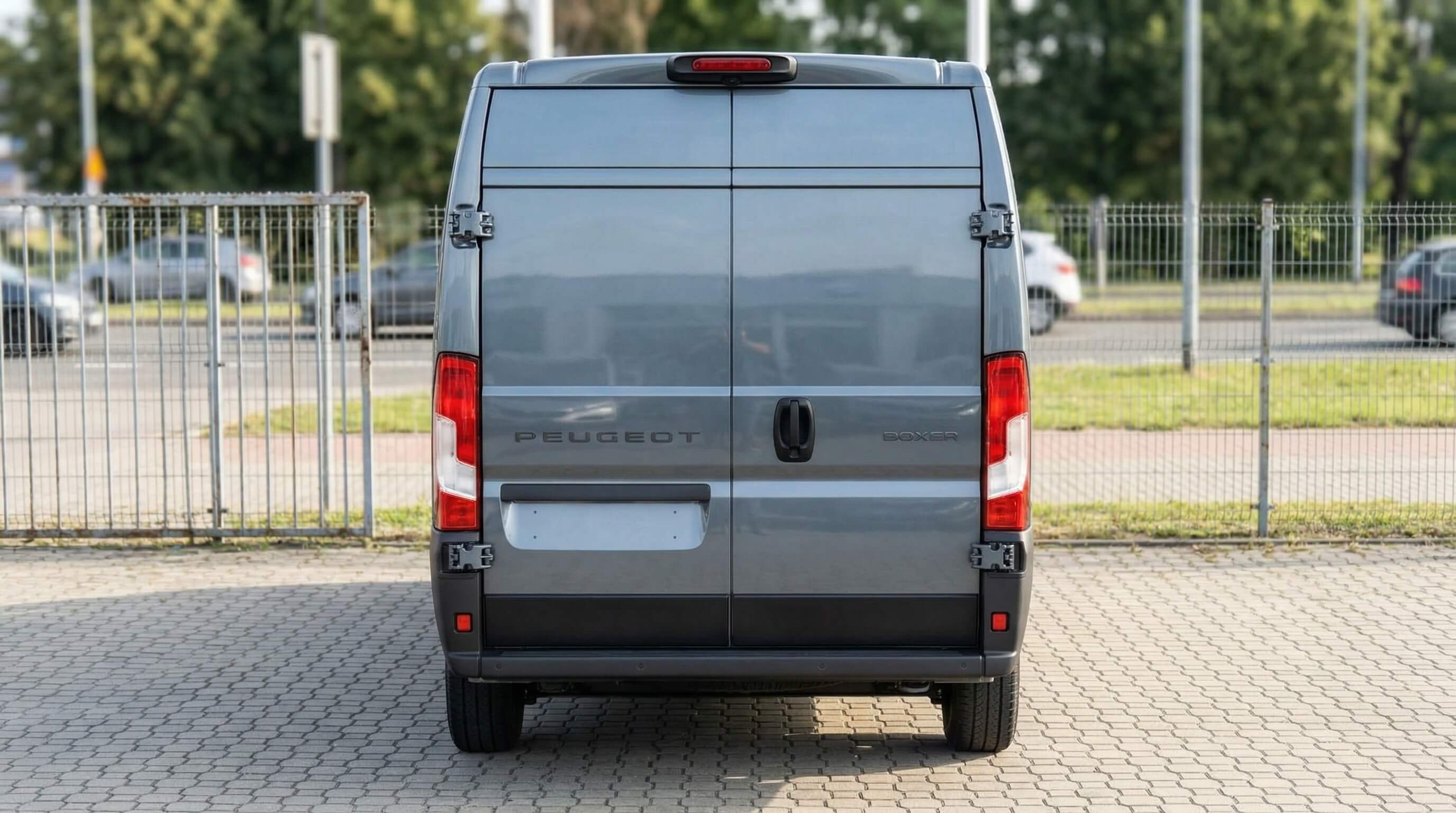 Peugeot Boxer 2.2 180KM L3H2 AT8 Furgon