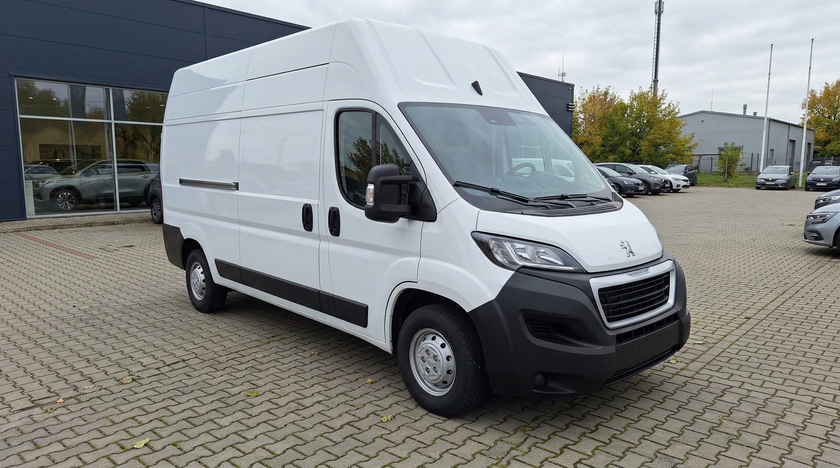 Peugeot Boxer 2.2 180KM L4H3 AT8 Furgon
