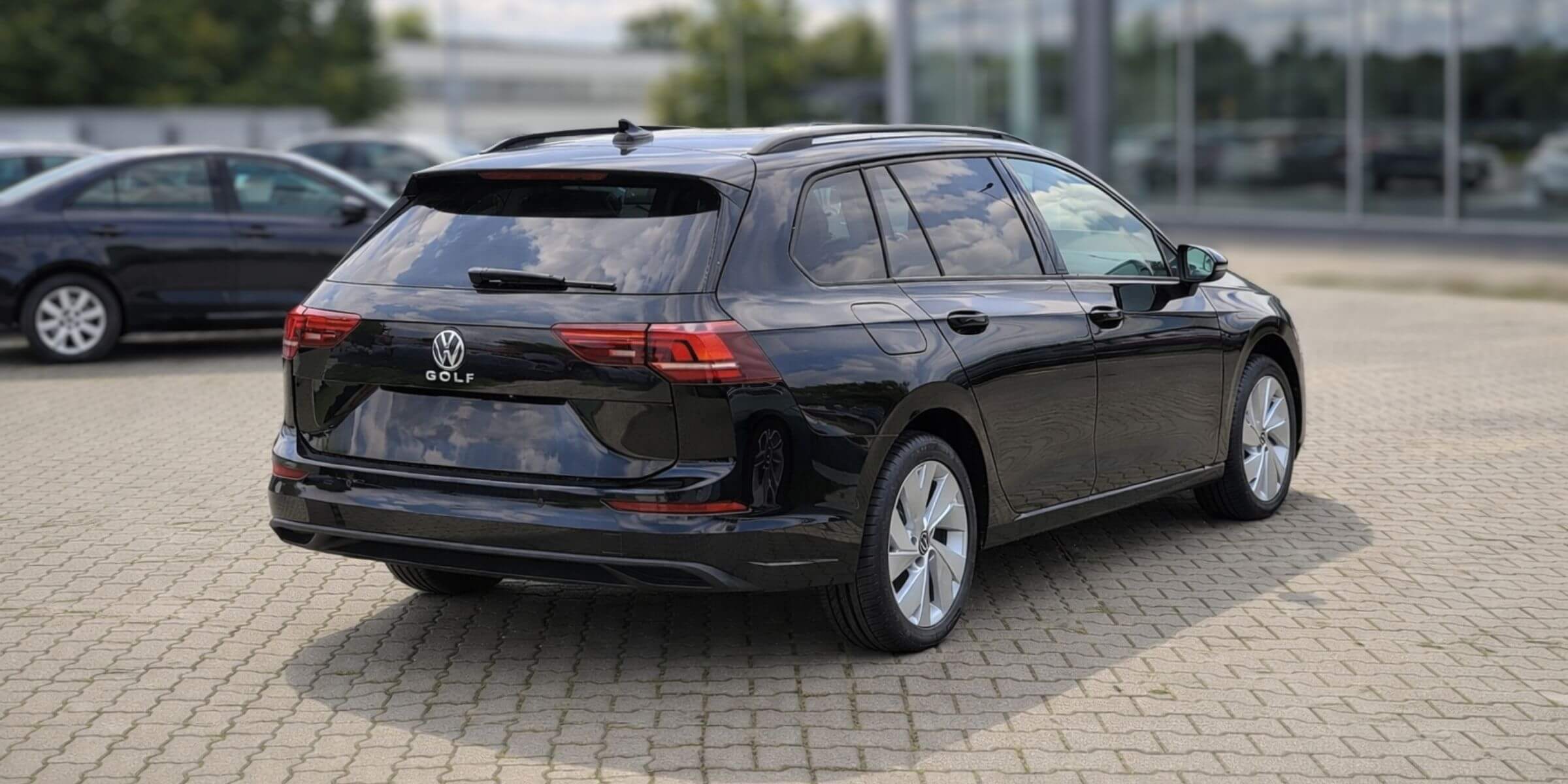 Volkswagen Golf Variant Life