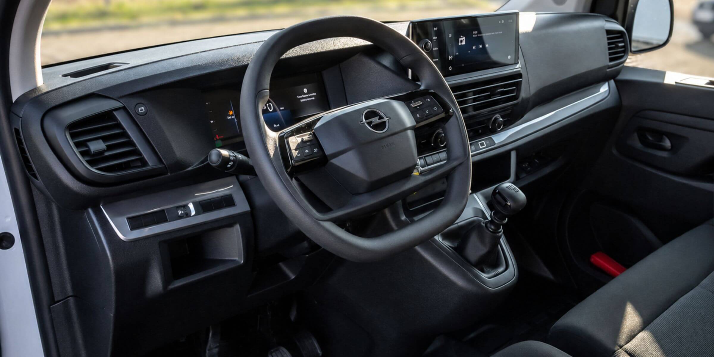 Opel Vivaro Brygadowy XL 6-os.